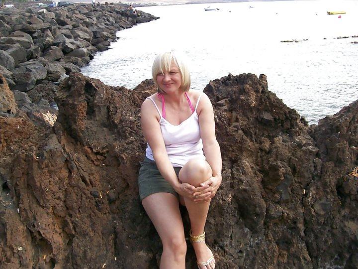 11P British Lorraine Elizabeth Thistlethwaite Leeds