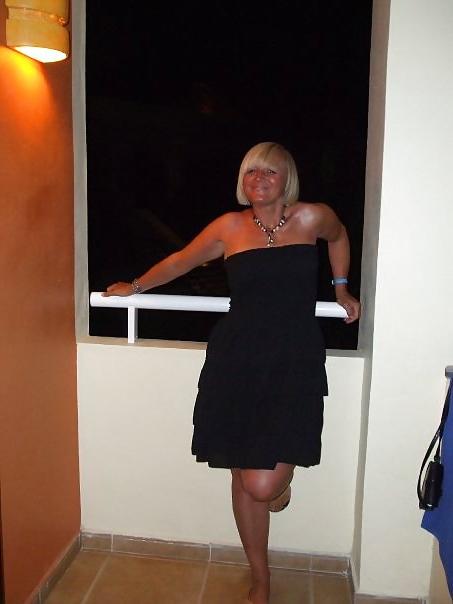11P British Lorraine Elizabeth Thistlethwaite Leeds