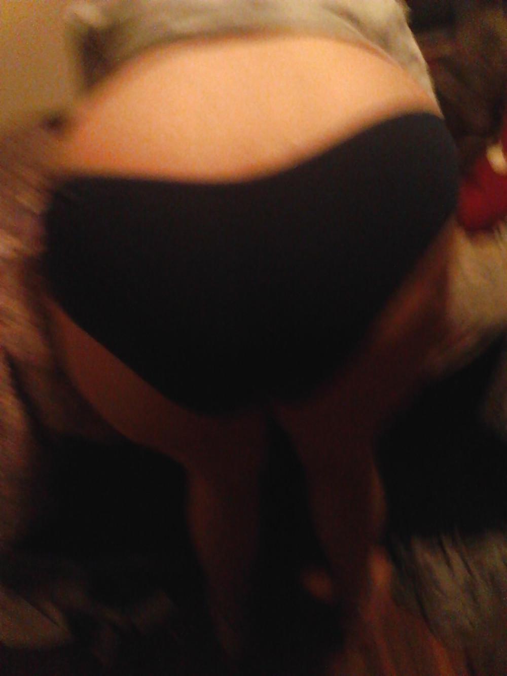 25P Underwear and posing