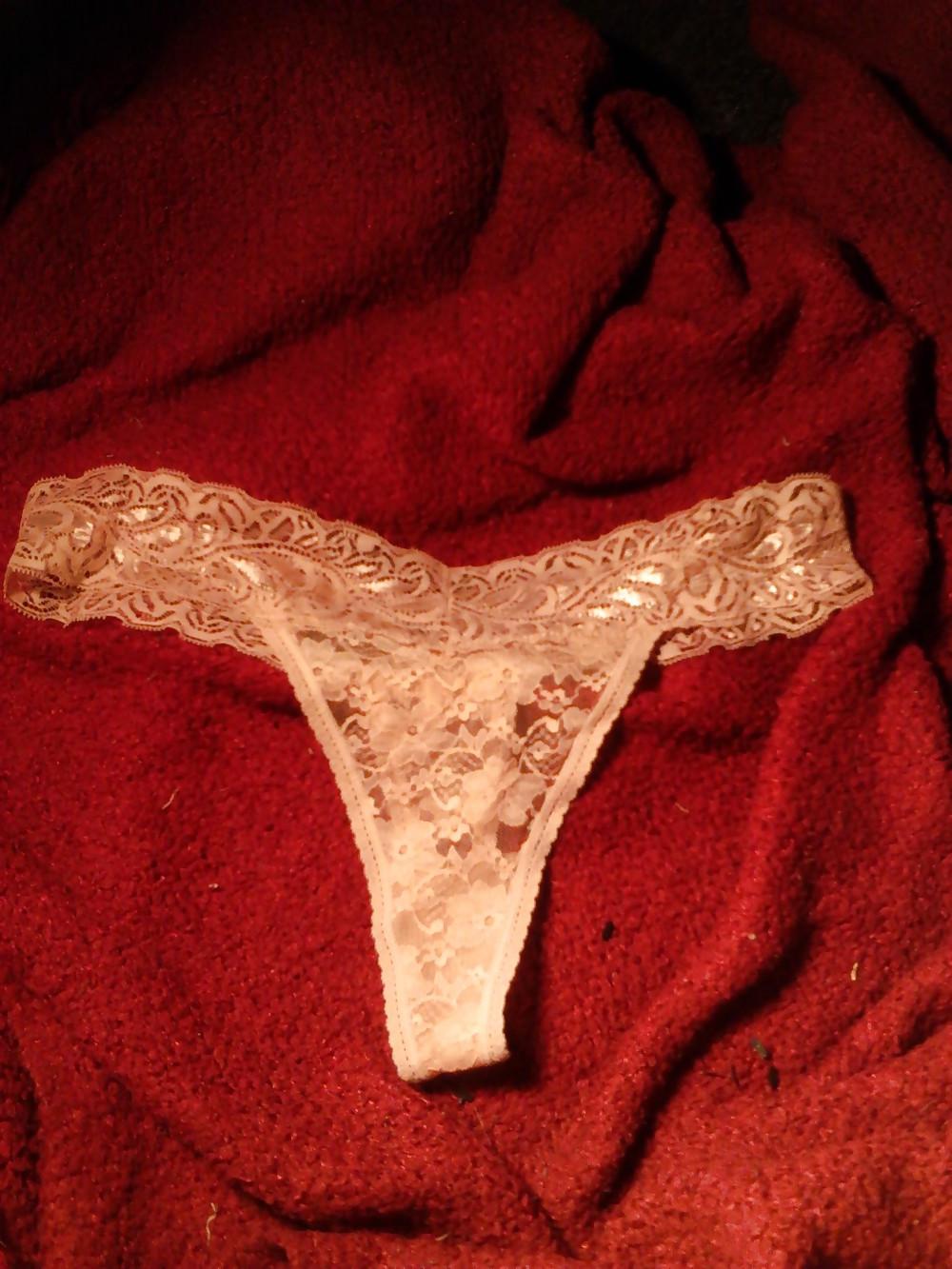 25P Underwear and posing