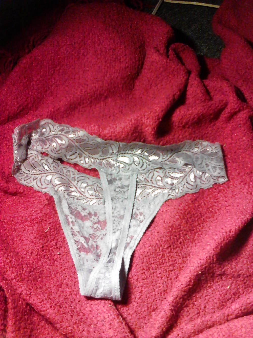 25P Underwear and posing