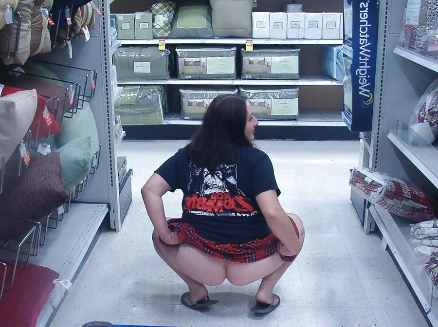 13P BBW Amateur Goes to Walmart