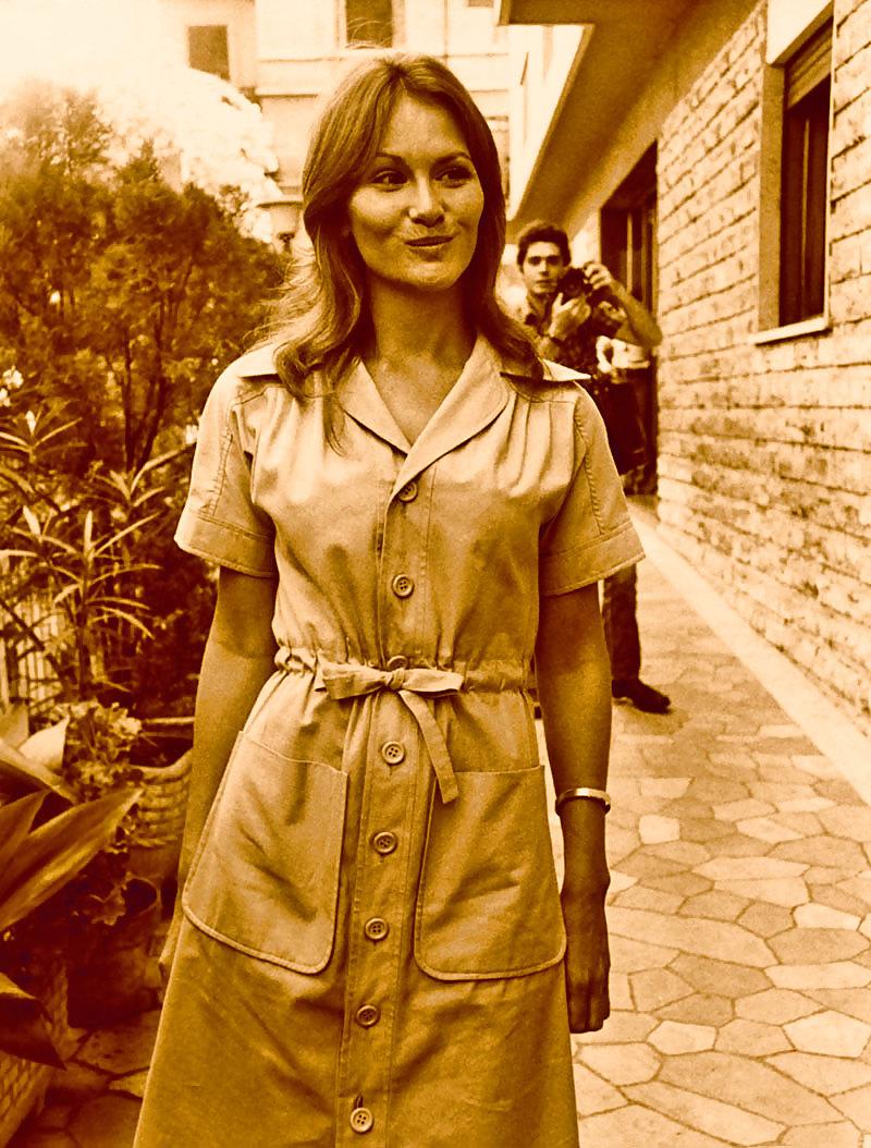25P Retro Linda Lovelace