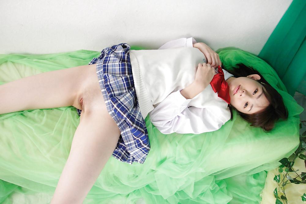 17P Asian Sweethearts - Saya Kojima