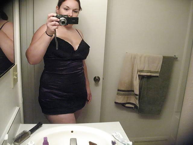 14P Sexy Neighbor MILF 