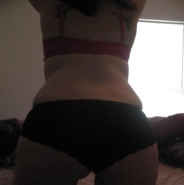 14P Sexy Neighbor MILF 