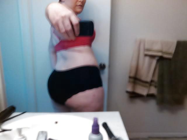 14P Sexy Neighbor MILF 