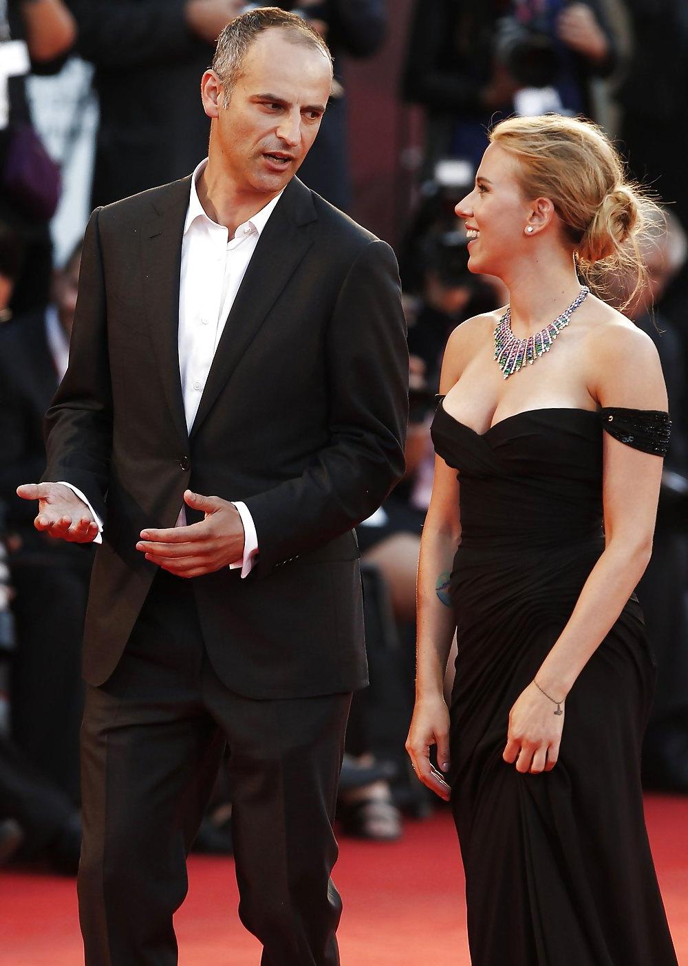25P Scarlett Johansson - Tits On The Red Carpet