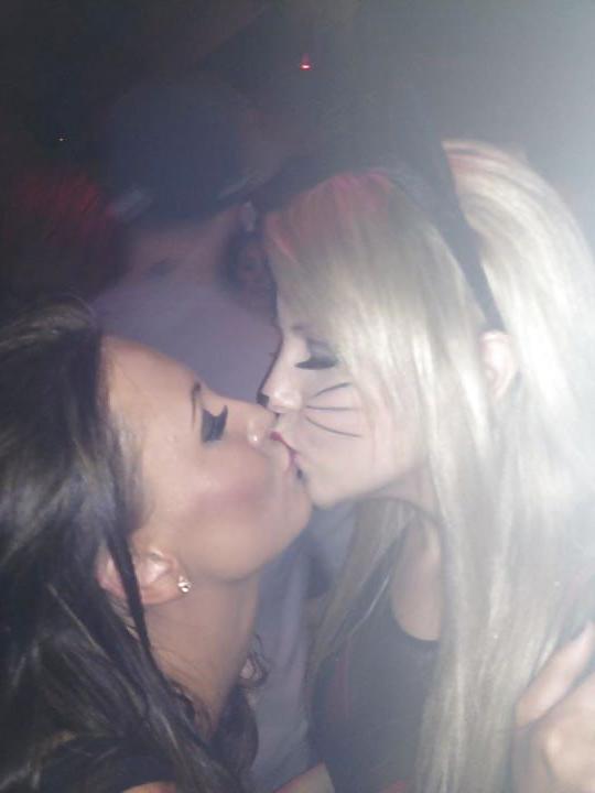 22P Die Britin Katie Evans