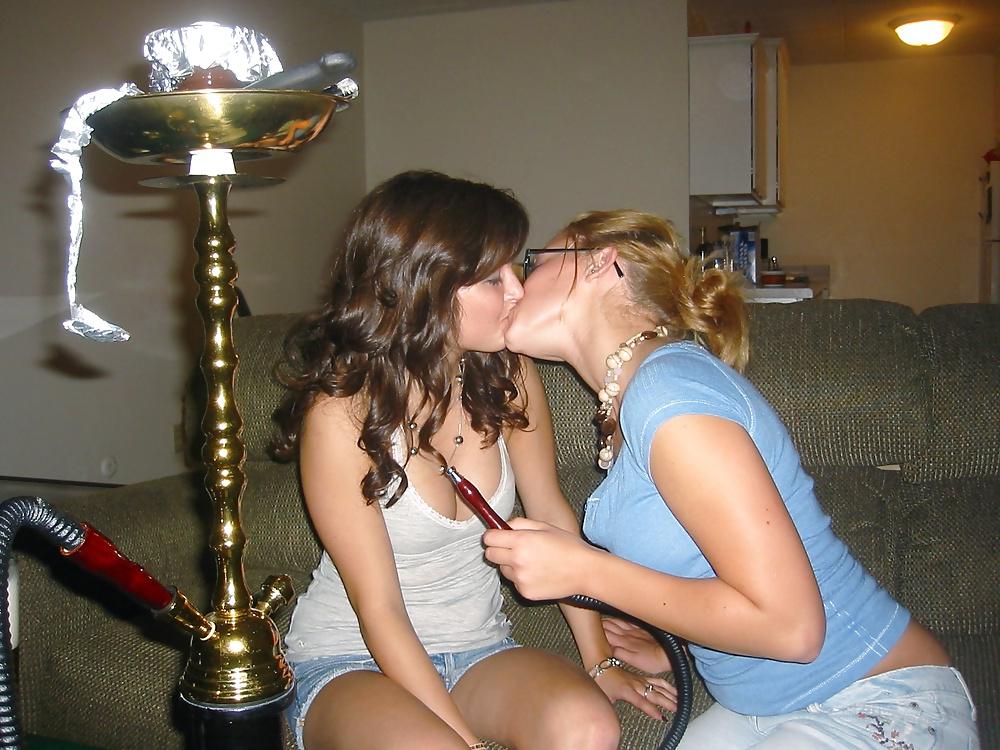 25P Girls Kissing Girls pt5