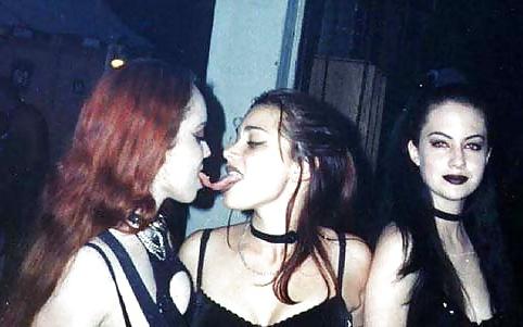 25P Girls Kissing Girls pt5