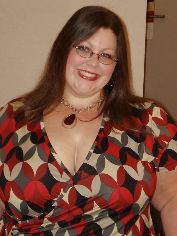 25P BBW Cleavage Collection #4