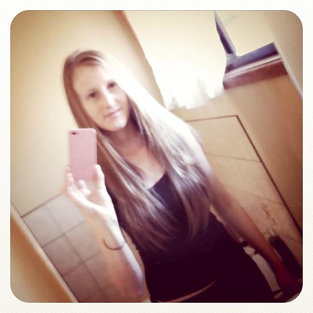 25P Hot teen shower voyeur