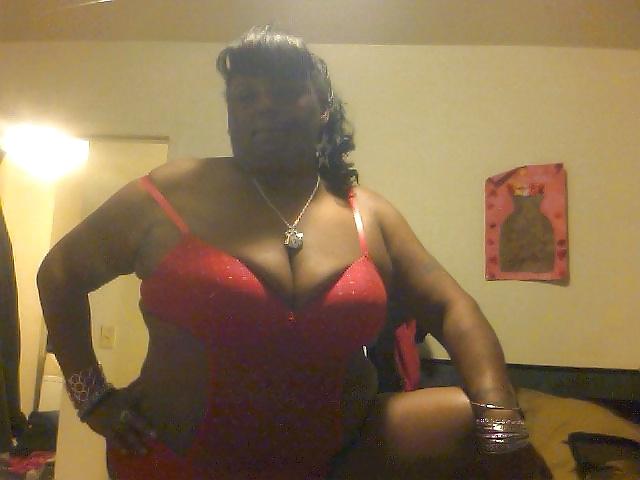 8P Red lingerie