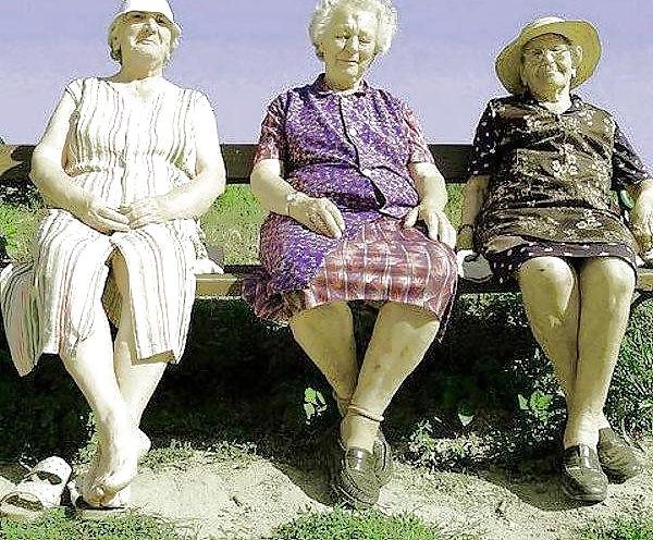 25P Grandma upskirt