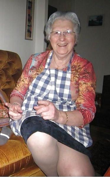 25P Grandma upskirt