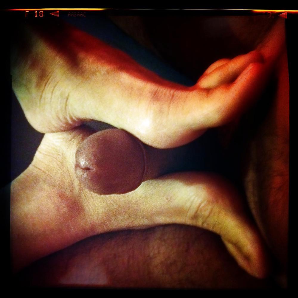 4P FaceSitting80, Footjob requested by