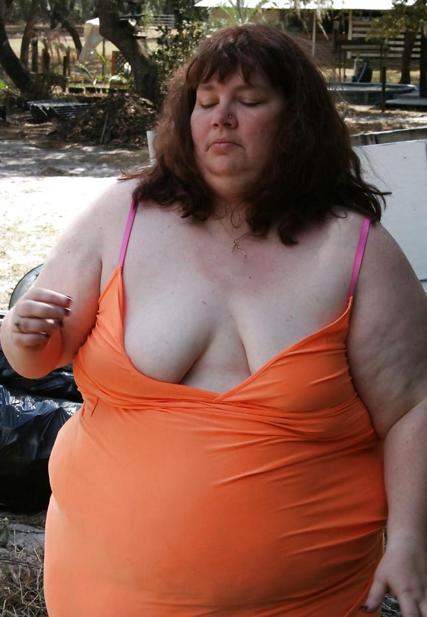 25P BBW Cleavage Collection #9