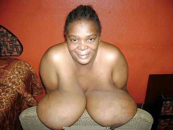 7P BLACK GRANNY SHOW HER HUGE BOOBS 