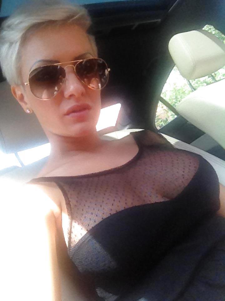 25P Short hair perfect tits