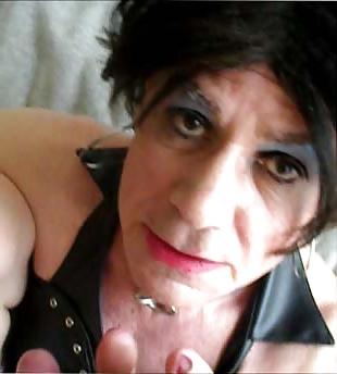 13P Lara Tranny