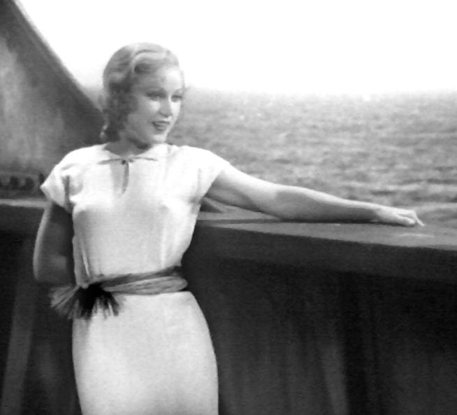 25P Classy Ladies of the past