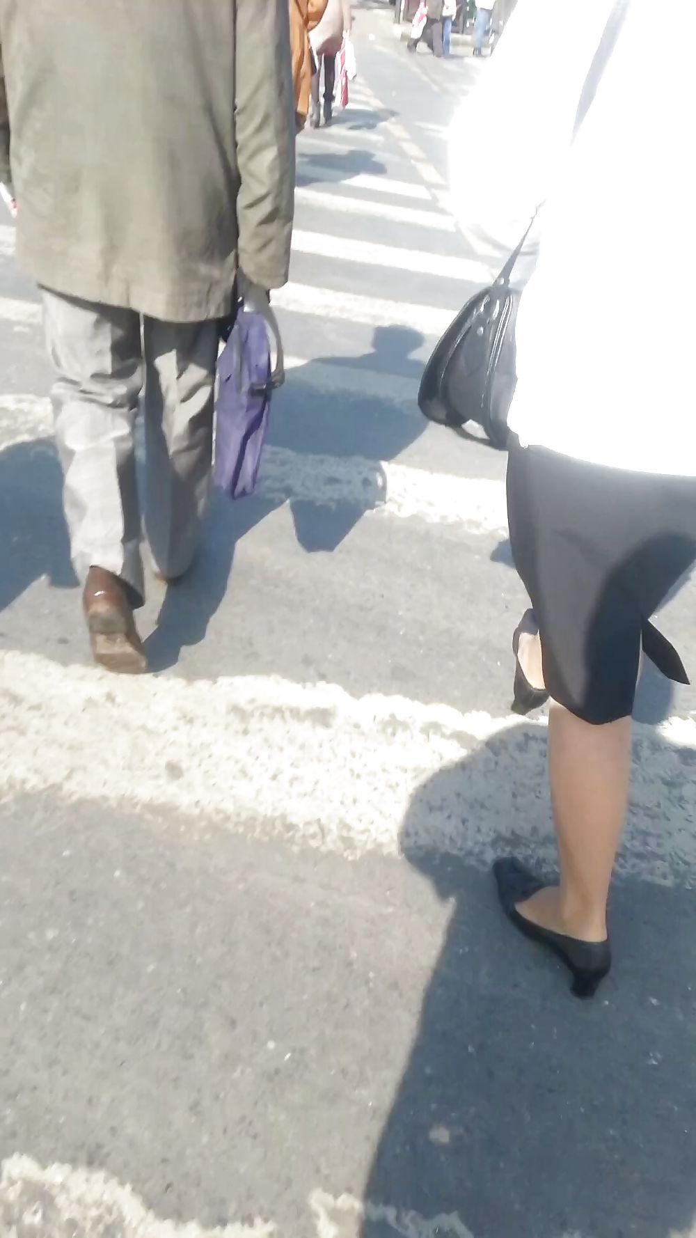7P Mature feet romanian
