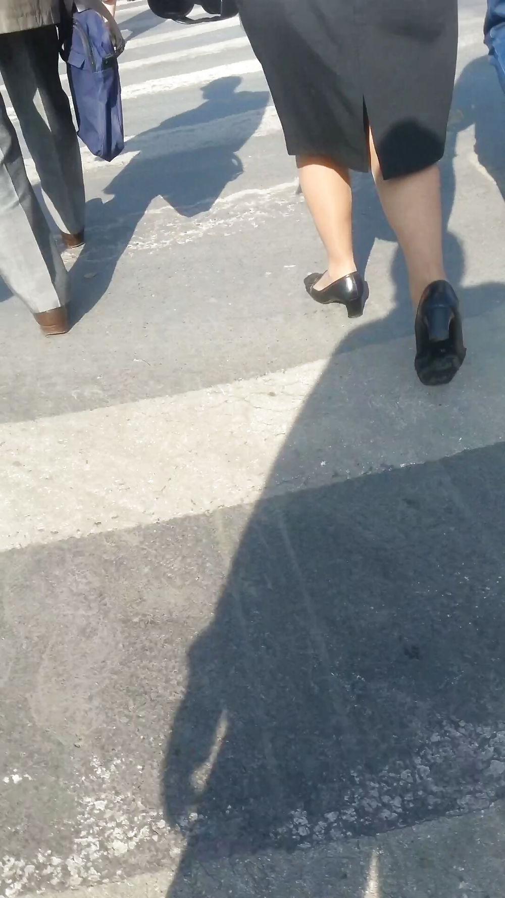 7P Mature feet romanian