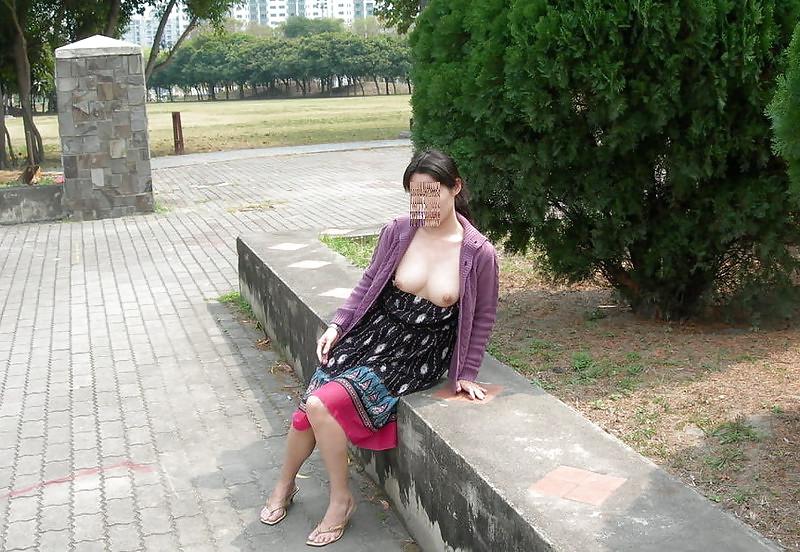 10P Hot Asian Mom Public Nude