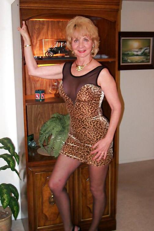 9P Classy Carol 50+