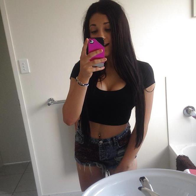 25P Teen Cleavage 2