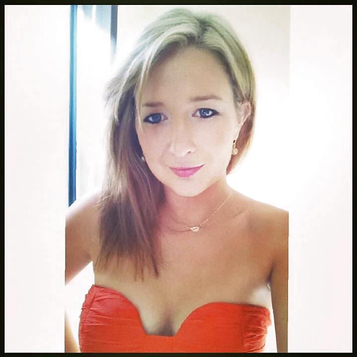 25P Teen Cleavage 2