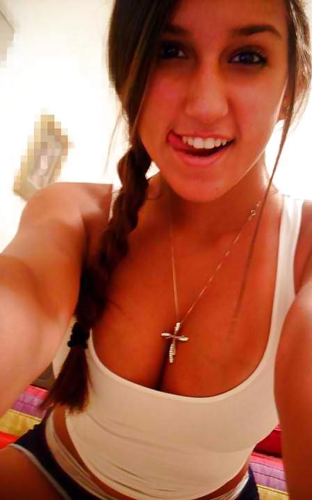 25P Teen Cleavage 2