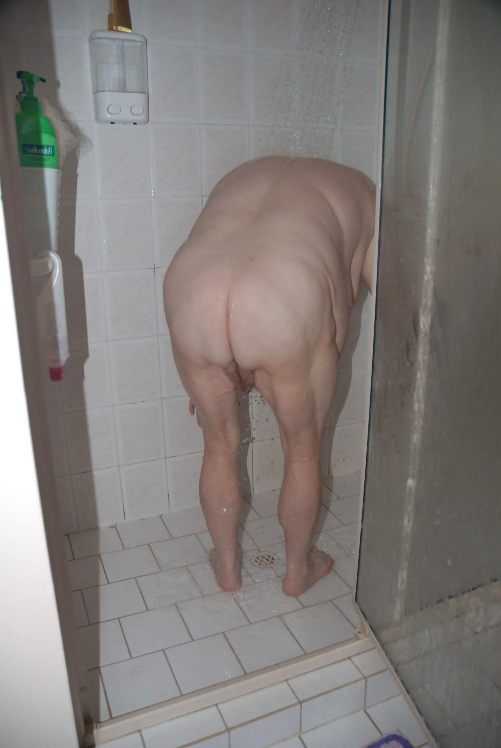 5P IN THE SHOWER