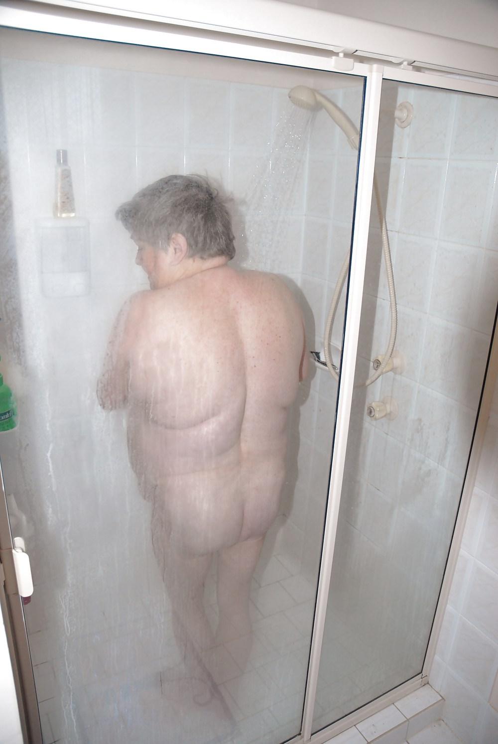 5P IN THE SHOWER