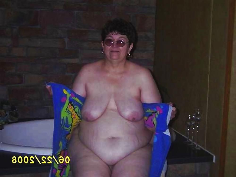 25P Grannies BBW Matures #47