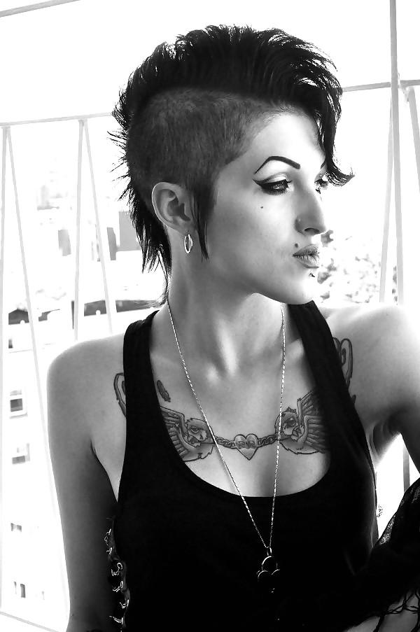 19P Short hair fetish 