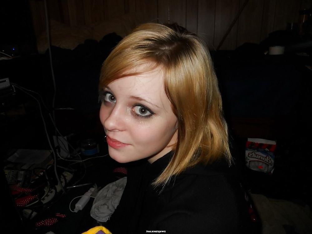20P Nice short Hair Teeny
