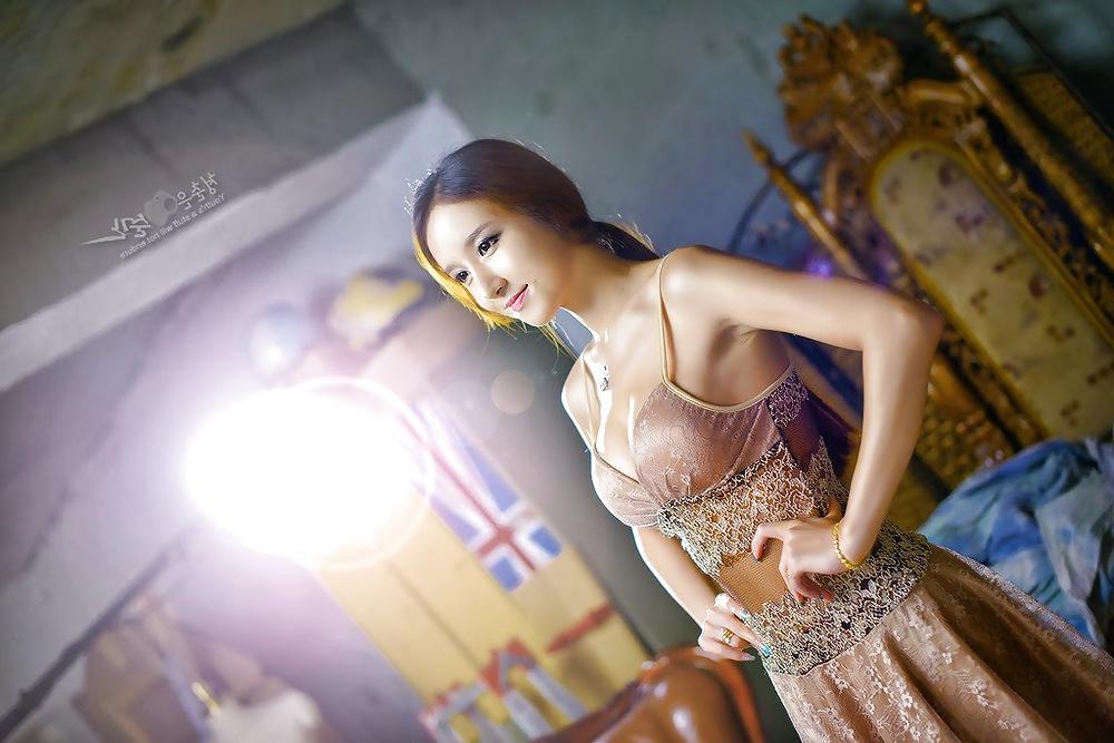 17P Gorgeous Lee Yeon Yoon 