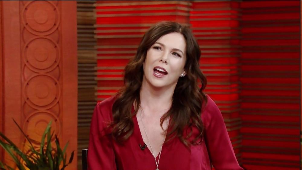 5P Lauren Graham - Red Satin Blouse