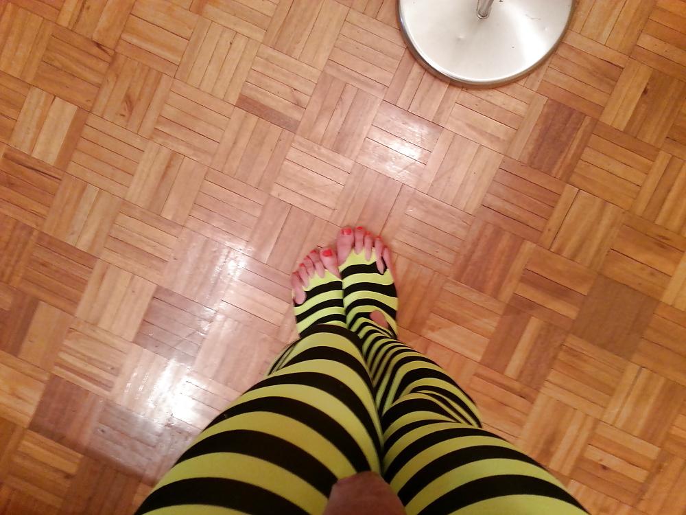 13P Ass feet cd 