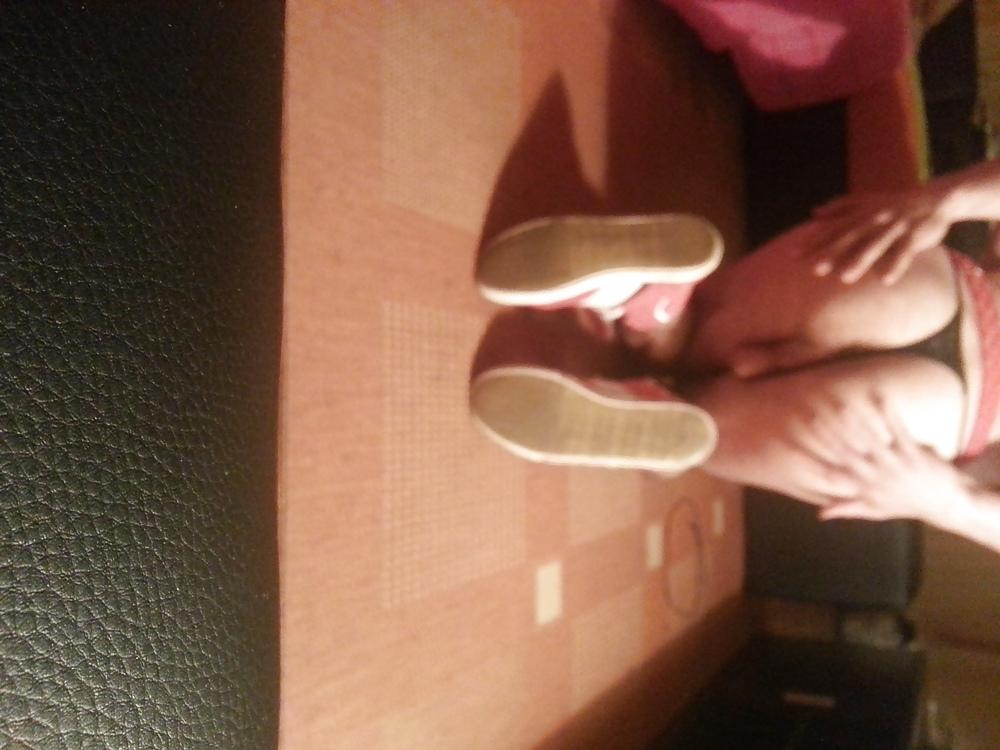 13P Ass feet cd 
