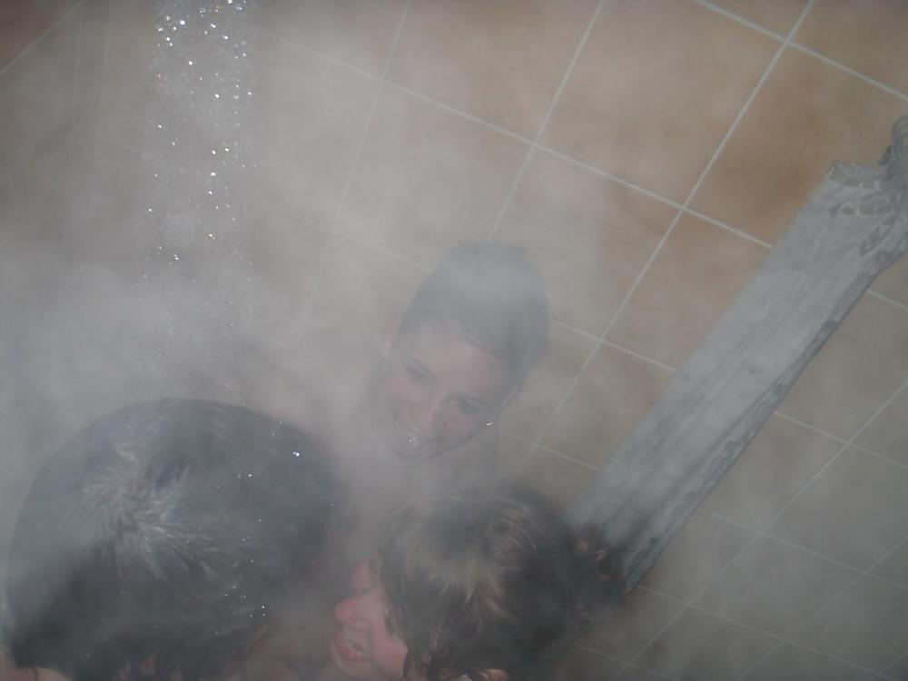 25P Shower Teens
