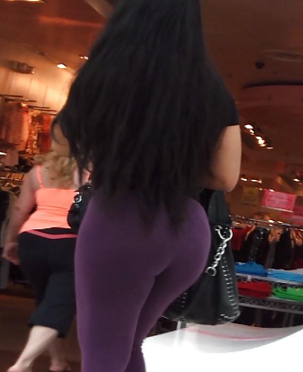 5P Thick Black BUBBLE booty in tights and shorts VOYEUR