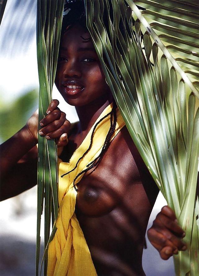 25P BLACK LADIES by Uwe Ommer