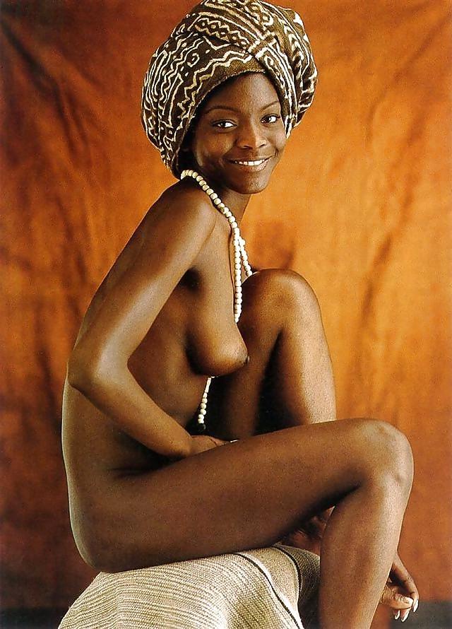 25P BLACK LADIES by Uwe Ommer