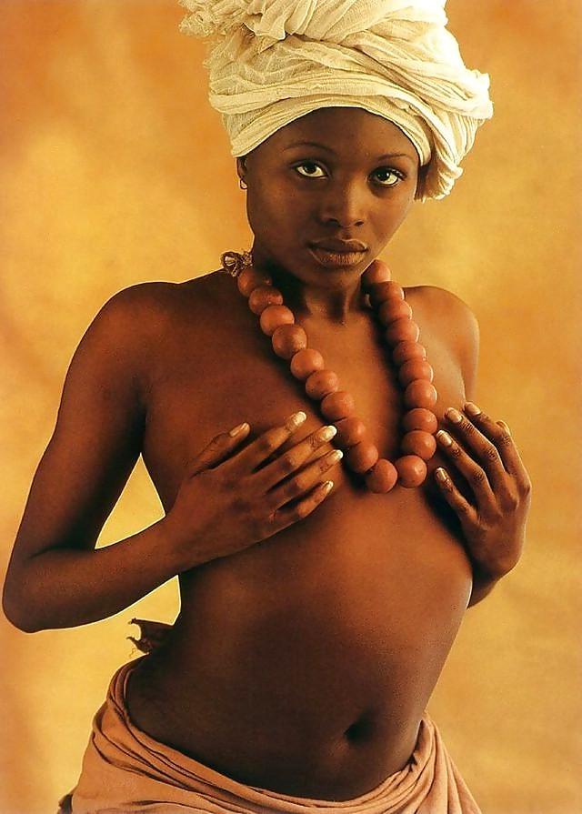 25P BLACK LADIES by Uwe Ommer