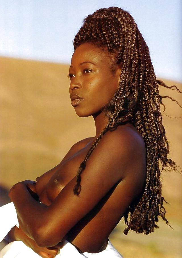 25P BLACK LADIES by Uwe Ommer