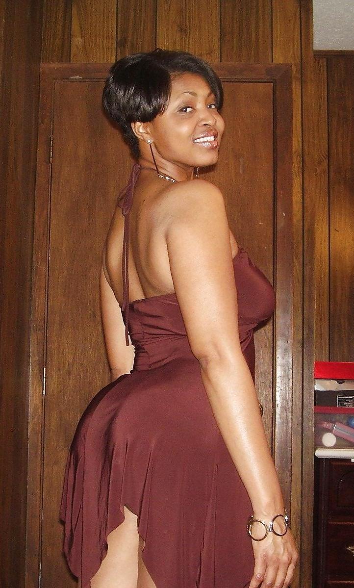 19P ALL KINDS OF MATURE BLACK WOMEN PT.25