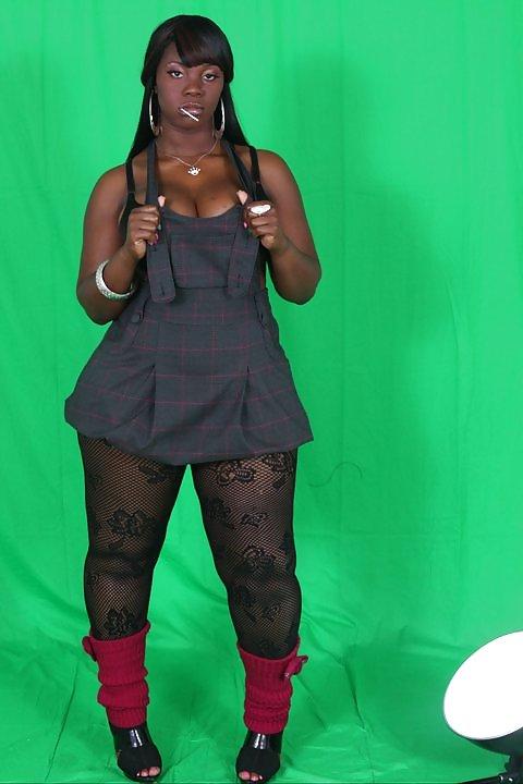 25P THICKA THAN A SNICKA 4....Black Dyamond